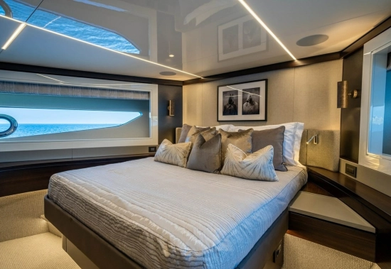 Sunseeker 90 Ocean nuova in vendita