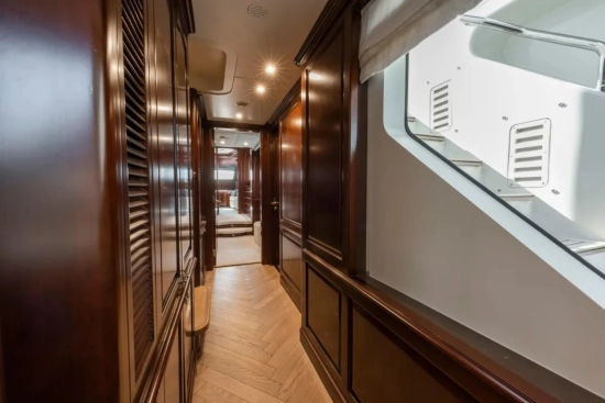 Benetti Classic 120 Classic 120 usata in vendita