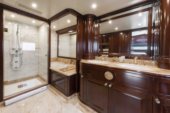 Benetti Classic 120 Classic 120 usata in vendita