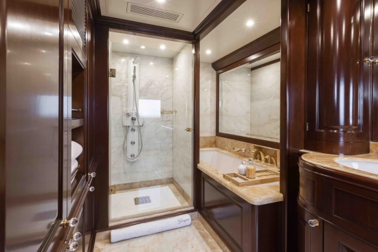 Benetti Classic 120 Classic 120 usata in vendita