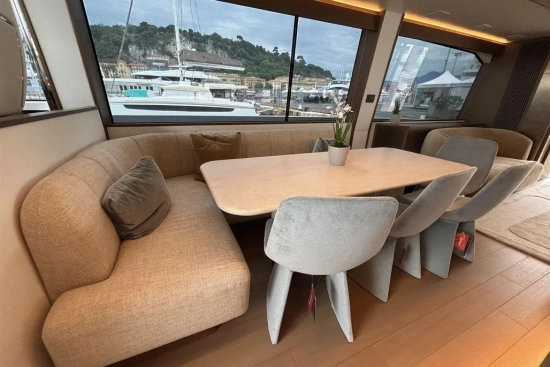 Azimut 72 Fly novos à venda