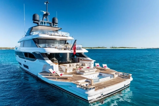 Benetti Oasis 40M Oasis 40 m usata in vendita
