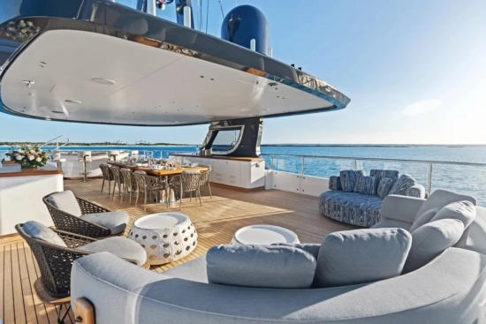 Benetti Oasis 40M Oasis 40 m usata in vendita