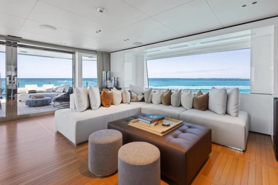 Benetti Oasis 40M Oasis 40 m usata in vendita