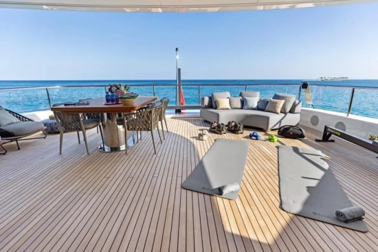 Benetti Oasis 40M Oasis 40 m usata in vendita