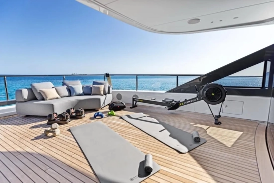 Benetti Oasis 40M Oasis 40 m usata in vendita