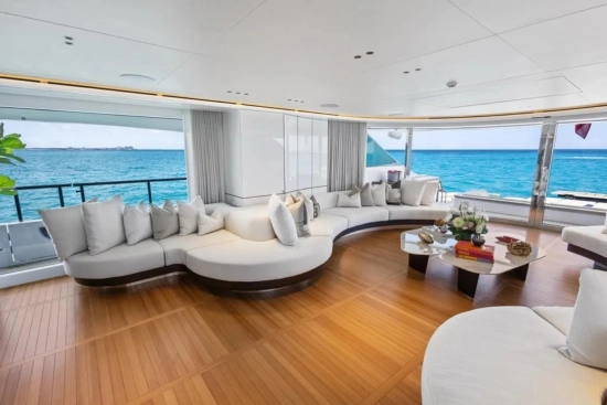 Benetti Oasis 40M Oasis 40 m usata in vendita