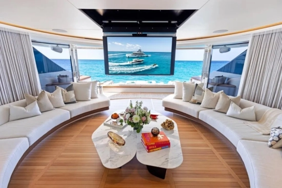 Benetti Oasis 40M Oasis 40 m usata in vendita