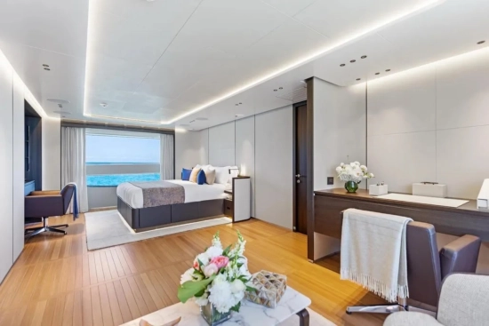 Benetti Oasis 40M Oasis 40 m usata in vendita