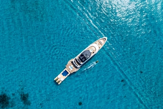 Benetti Oasis 40M Oasis 40 m usata in vendita