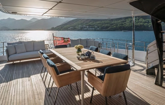 Ferretti Custom Line Navetta 30 Custom Line Navetta 30 usata in vendita