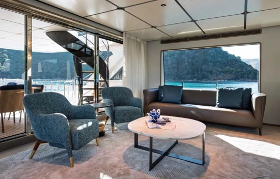 Ferretti Custom Line Navetta 30 Custom Line Navetta 30 usata in vendita