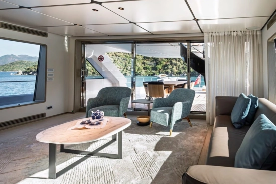 Ferretti Custom Line Navetta 30 Custom Line Navetta 30 usata in vendita