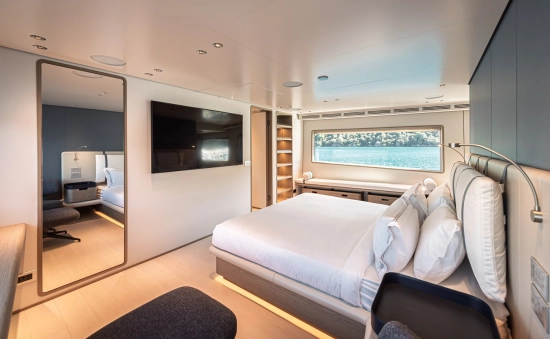 Ferretti Custom Line Navetta 30 Custom Line Navetta 30 usata in vendita