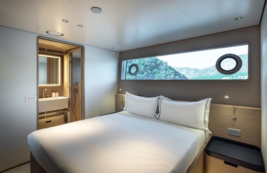 Ferretti Custom Line Navetta 30 Custom Line Navetta 30 usata in vendita