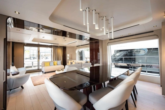 Azimut Grande 27M Grande 27 m usata in vendita