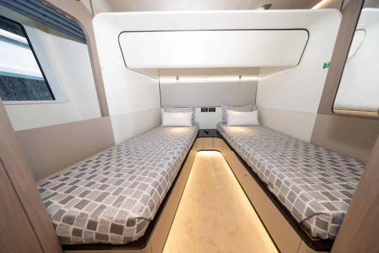 Azimut Grande 27M Grande 27 m usata in vendita