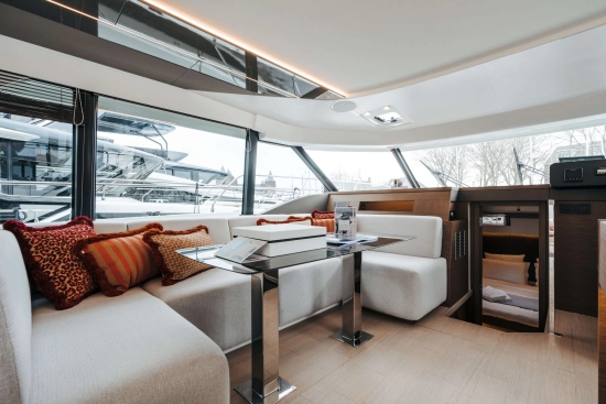 Prestige M48 Power Catamaran M48 Power Catamaran usado à venda