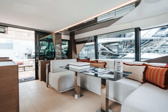 Prestige M48 Power Catamaran M48 Power Catamaran usado à venda