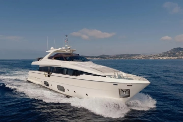 Ferretti 960 960 usado à venda