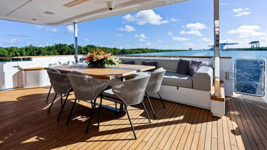 Custom Line Navetta 37 Line Navetta 37 usata in vendita