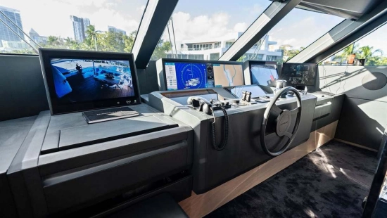 Custom Line Navetta 37 Line Navetta 37 usata in vendita