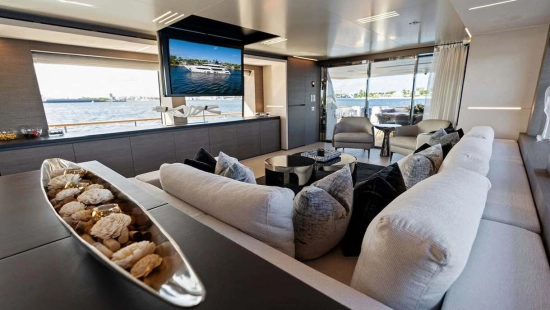 Custom Line Navetta 37 Line Navetta 37 usata in vendita