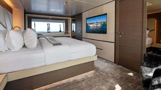 Custom Line Navetta 37 Line Navetta 37 usata in vendita