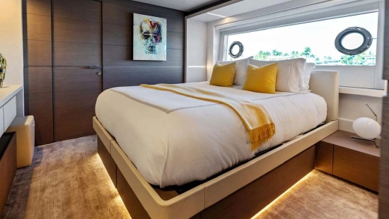 Custom Line Navetta 37 Line Navetta 37 usata in vendita
