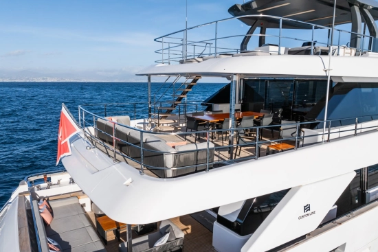 Custom Line Navetta 33 Line Navetta 33 usata in vendita