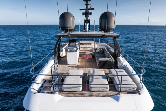 Custom Line Navetta 33 Line Navetta 33 usata in vendita