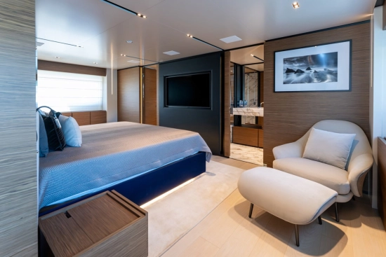 Custom Line Navetta 33 Line Navetta 33 usata in vendita