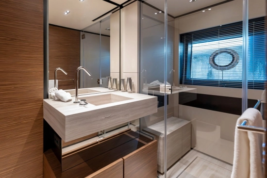 Custom Line Navetta 33 Line Navetta 33 usata in vendita