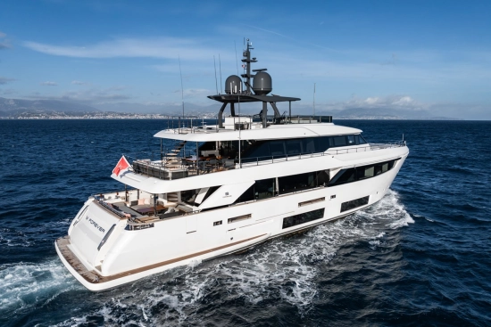 Custom Line Navetta 33 Line Navetta 33 usata in vendita