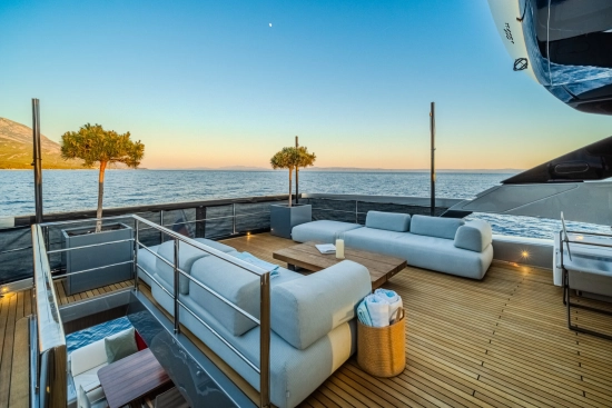 Riva 100 Corsaro novos à venda