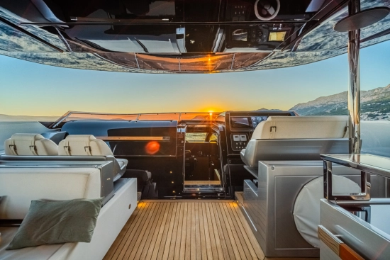 Riva 100 Corsaro novos à venda