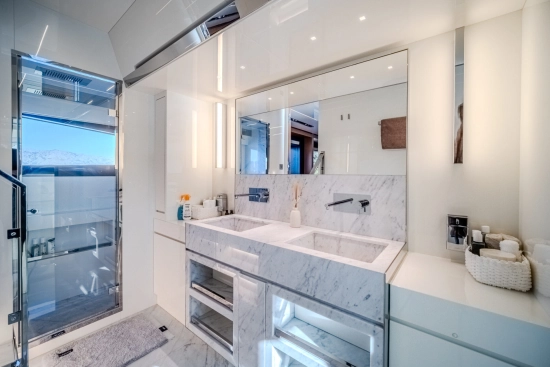 Riva 100 Corsaro novos à venda