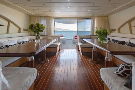 Mangusta 108 108 usado à venda