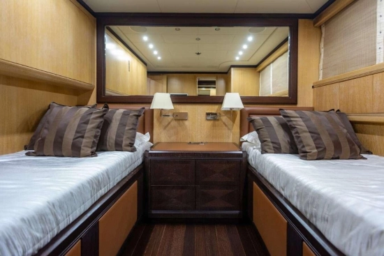 Mangusta 108 108 usado à venda