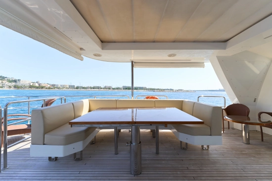 Benetti Delfino 93 Delfino 93 de segunda mano en venta