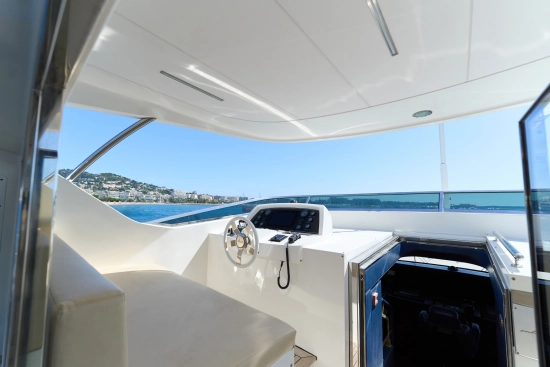Benetti Delfino 93 Delfino 93 de segunda mano en venta