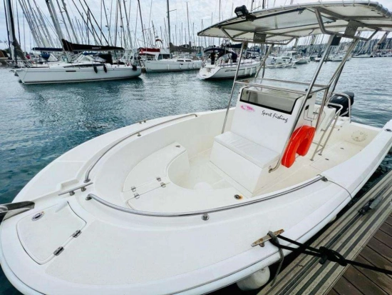 UNIQUEST MARINE UNIQUEST 600 de segunda mano en venta