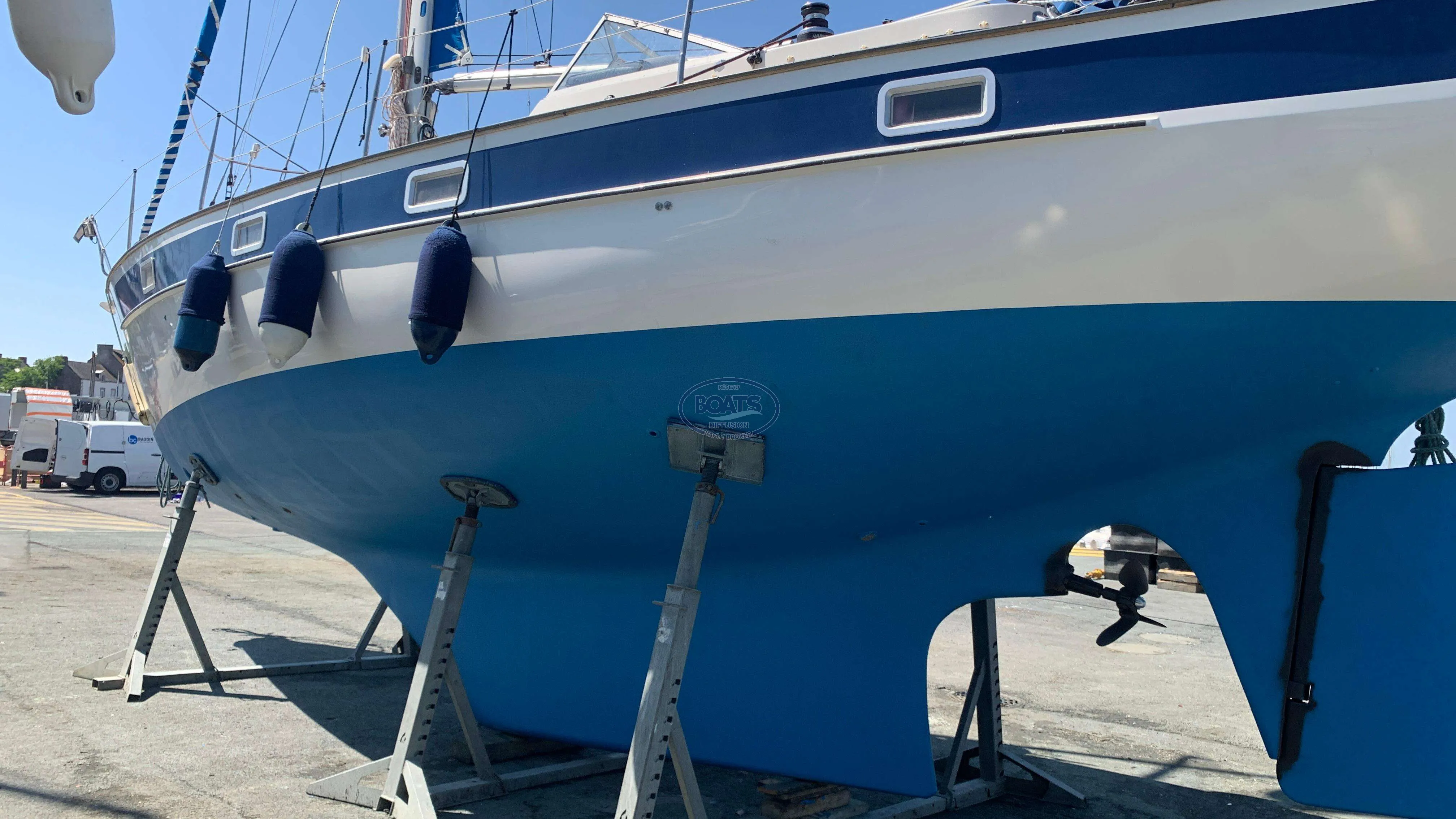Hallberg Rassy 352 usado à venda