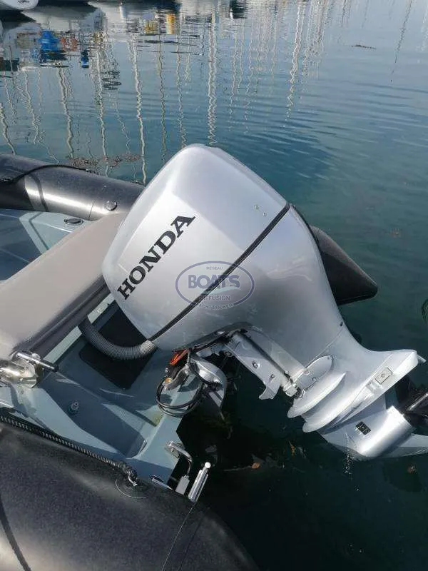 Bombard EXPLORER 700 NEO usado à venda