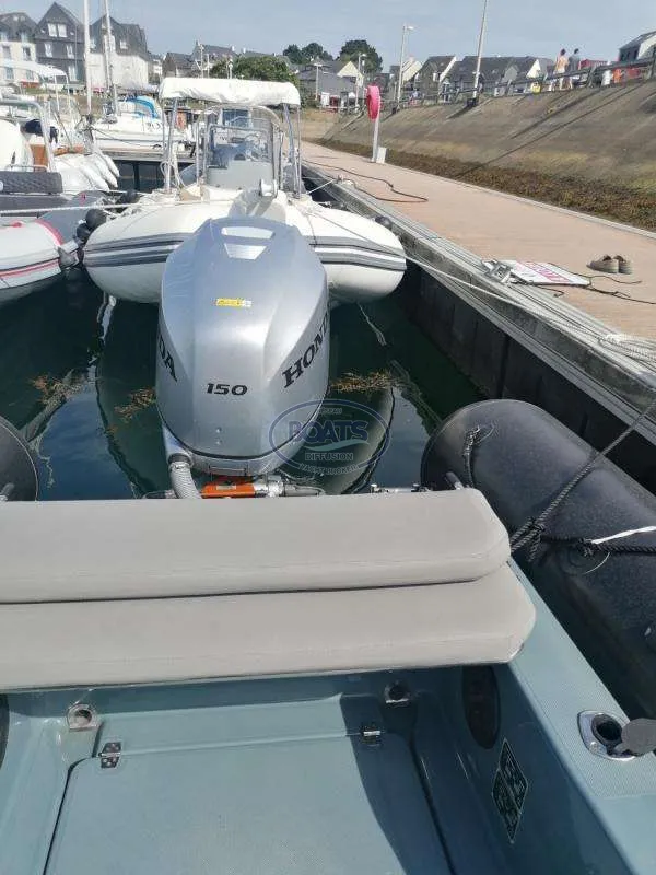 Bombard EXPLORER 700 NEO usado à venda