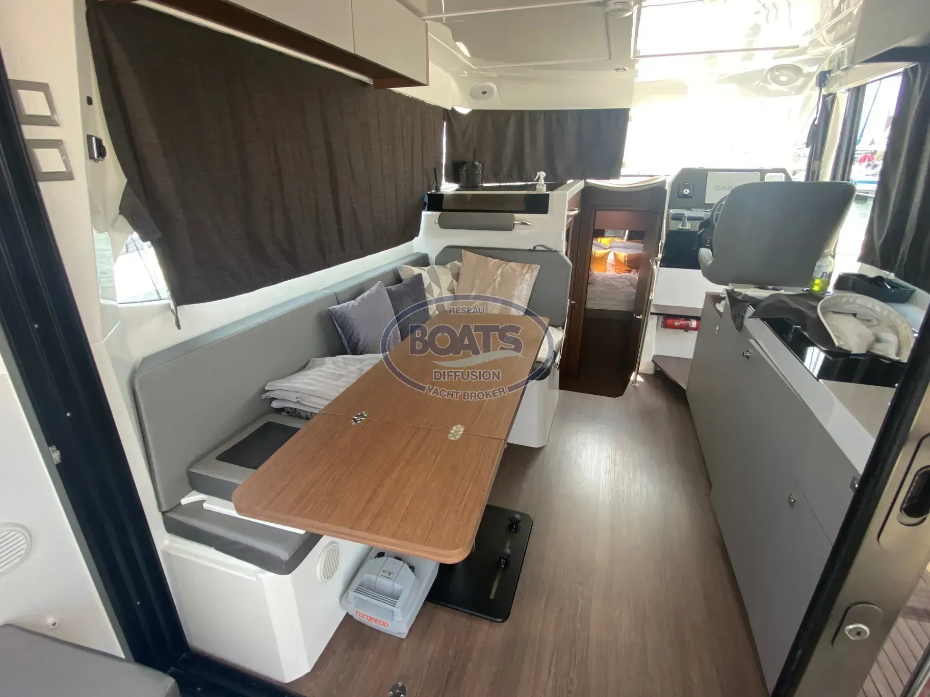 Beneteau Antares 11 Flybridge de segunda mano en venta