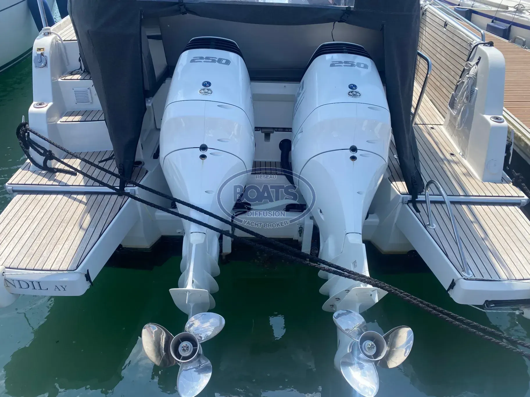 Beneteau Antares 11 Flybridge de segunda mano en venta