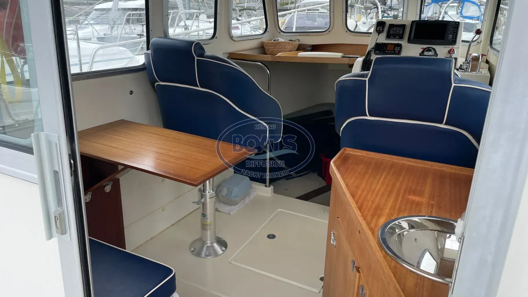 Rhea marine 730 Fishing usata in vendita