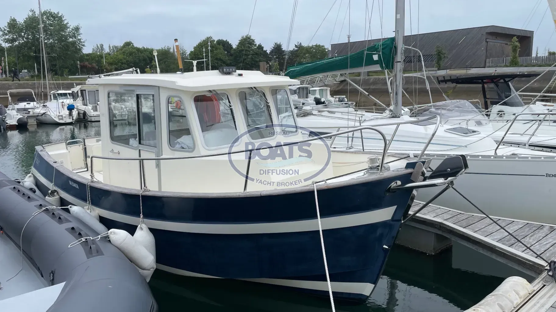 Rhea marine 730 Fishing usata in vendita
