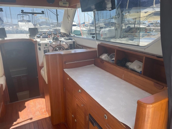 Astinor 1000 Flybridge usado à venda